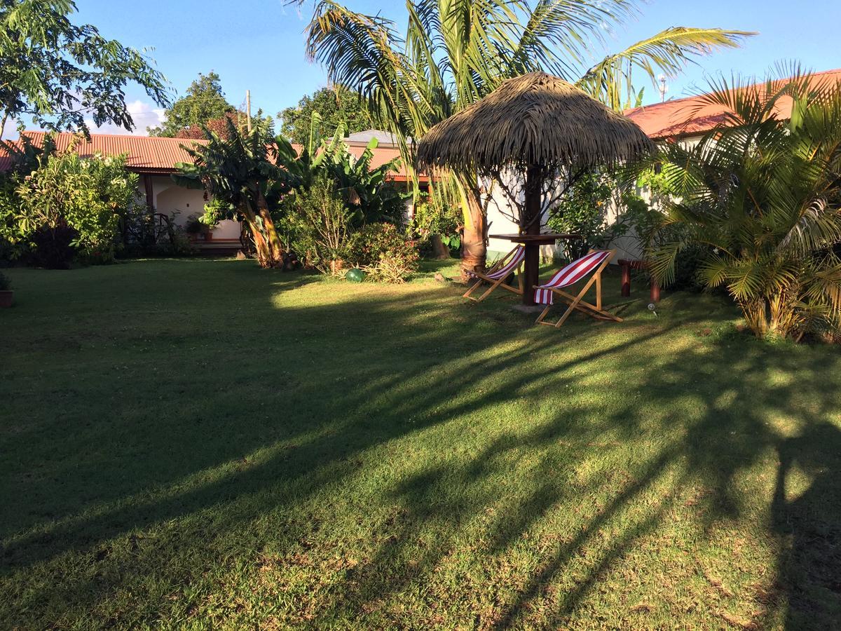 Cabanas Hinariru Nui Hanga Roa Bagian luar foto